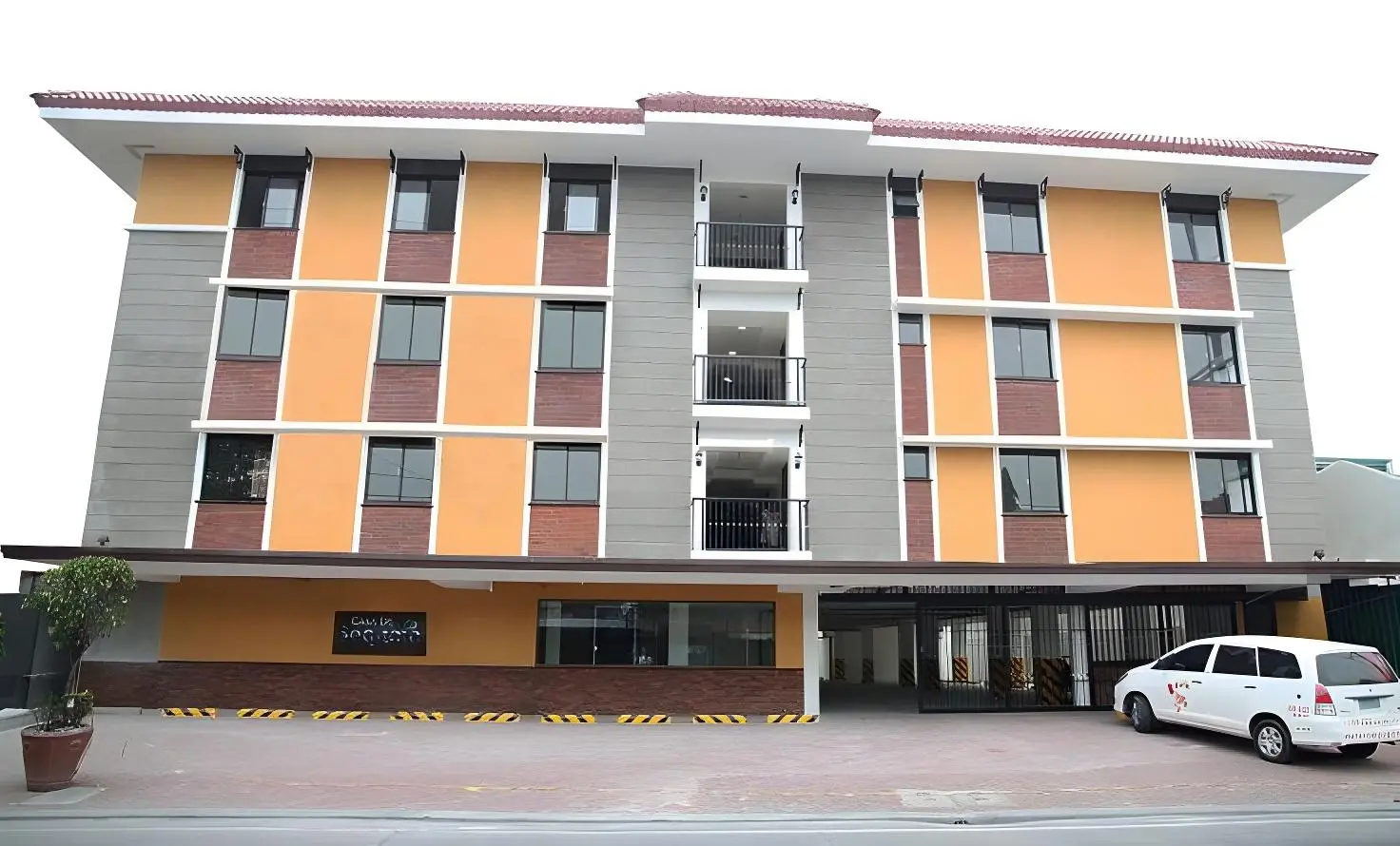 Four-storey low-rise condominium - Residential Construction, Greserr Contractors & Builders Inc. (GCBI)